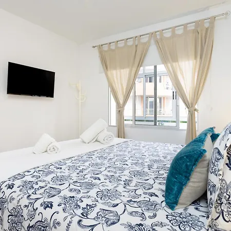 Home2book Beachside Bright Apt, Апартаменты