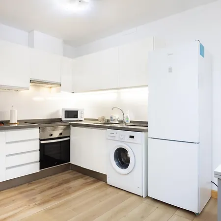 Home2book Beachside Bright Apt,