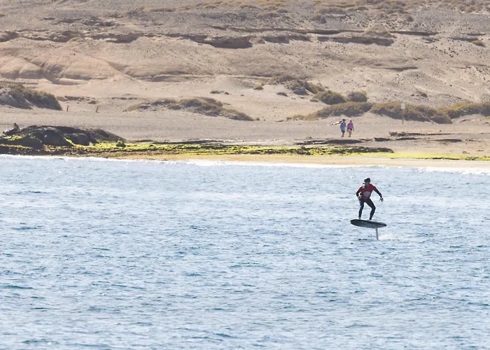 Home2book Beachside Bright Apt, Apartament