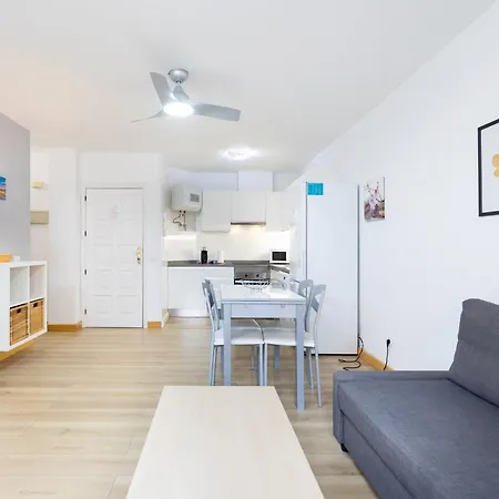 Home2book Beachside Bright Apt,