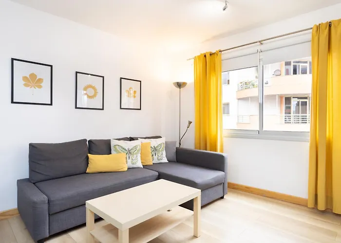 Apartment Home2book Beachside Bright Apt,