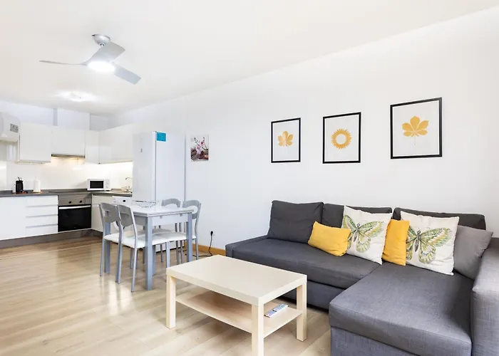 Home2book Beachside Bright Apt, Appartamento