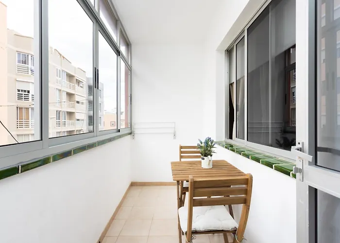 Home2book Beachside Bright Apt, Apartment *