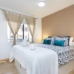 Apartment Home2book Beachside Bright Apt, *