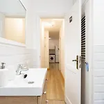 Home2book Beachside Bright Apt, Apartment *