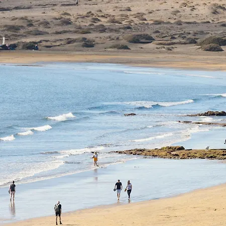 Appartement Home2book Beachside Bright Apt,