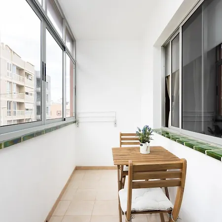 Home2book Beachside Bright Apt, 아파트 *